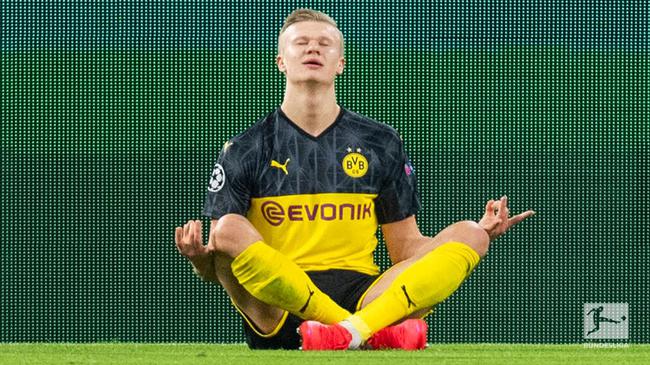 门将看呆：这也能进？