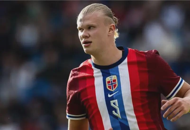 FIFA：加大力度打击网络辱骂，列入黑名单后将被禁止购票（FIFA加码打击网络暴力：黑名单人员将被禁购门票）