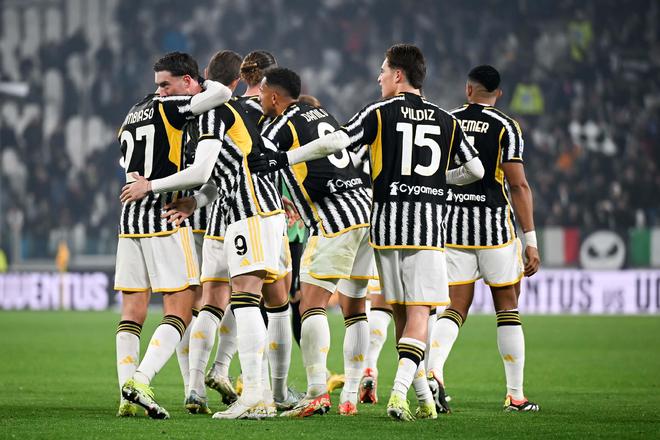 13场9球，阿尔瓦雷斯在马竞已经超过在曼城的欧冠进球数量（欧冠13战9球，阿尔瓦雷斯在马竞的进球数已超越曼城时期）