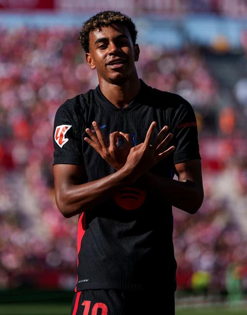 梅西将领取美职联MVP奖杯，梅西杯U16国际赛同步揭幕