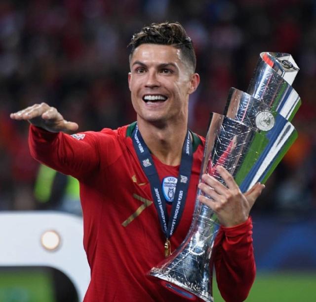 世欧预半场：马苏拉斯造险，白俄罗斯暂0-0希腊（半场战报：马苏拉斯屡造威胁，白俄罗斯暂与希腊0-0）